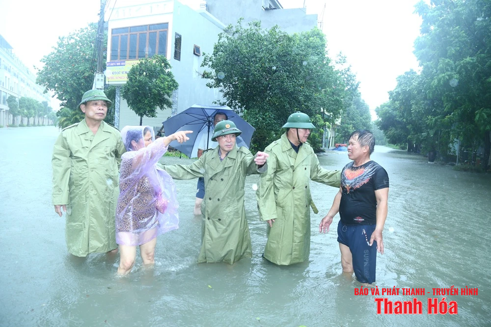 Phó Bí thư Thường trực Tỉnh ủy Lại Thế Nguyên kiểm tra công tác ứng phó với bão số 3