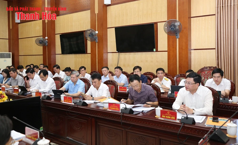 Thảo luận, quyết định các nhiệm vụ trọng tâm phát triển kinh tế - xã hội tháng 8/2025 và một số nội dung quan trọng khác