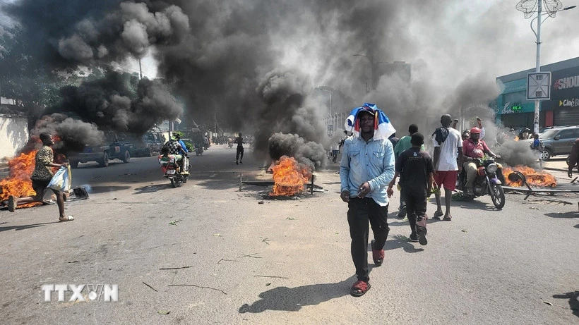 CHDC Congo và lực lượng M23 ký tuyên bố ngừng bắn, hướng tới hòa bình toàn diện