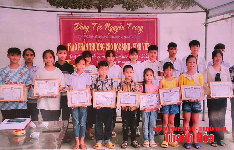 Tạo tiền đề cho mục tiêu xây dựng xã hội học tập