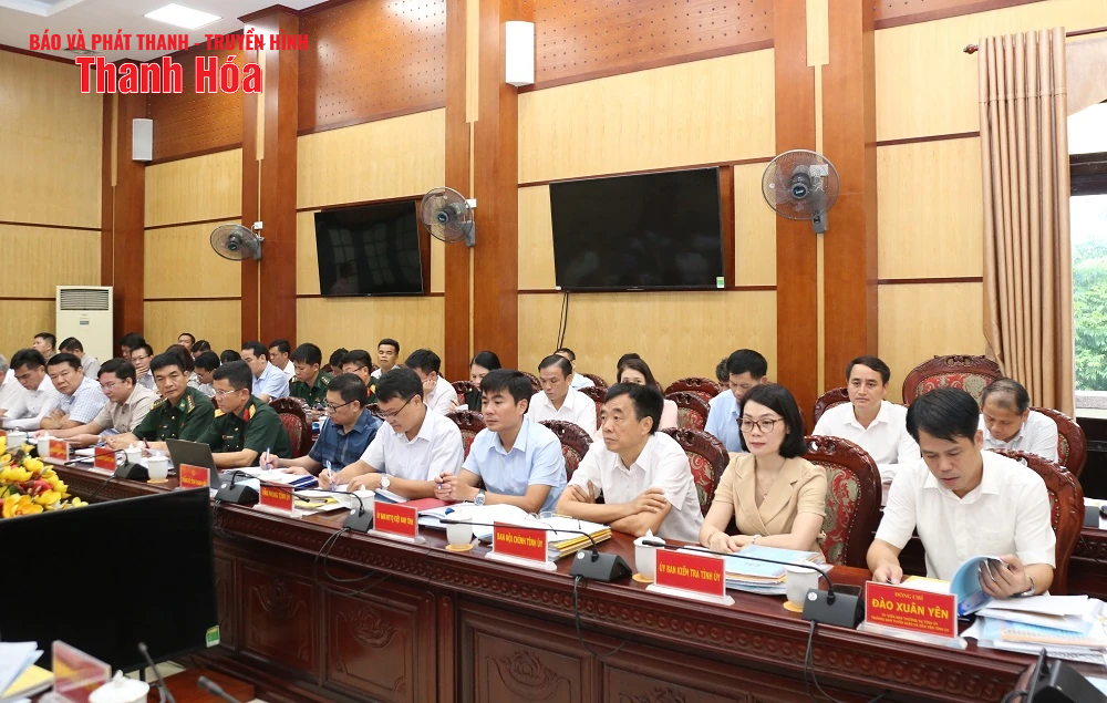 Cho ý kiến vào nội dung văn kiện và công tác chuẩn bị Đại hội Đảng bộ các xã mới