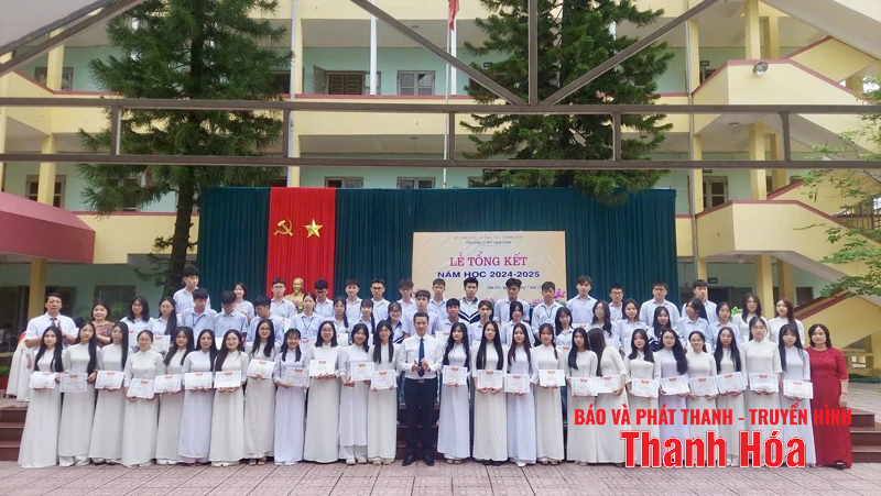 Trường THPT Sầm Sơn học Bác gắn với nâng cao chất lượng giáo dục