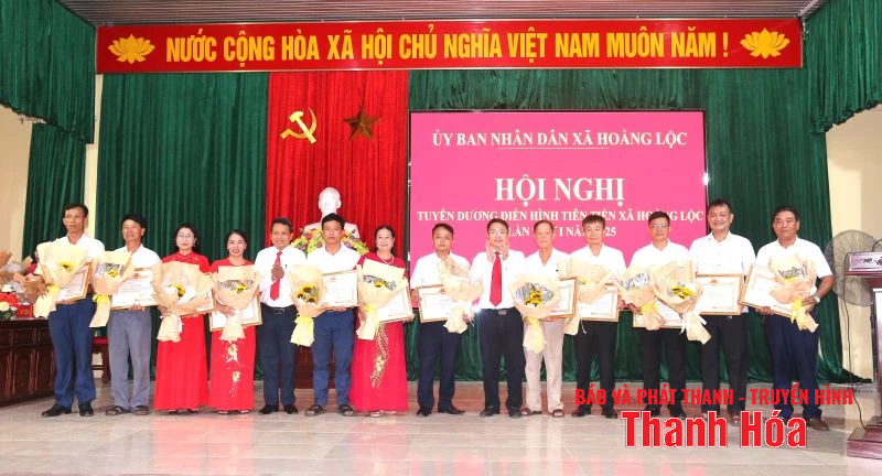 Xã Hoằng Lộc tuyên dương điển hình tiên tiến giai đoạn 2025-2030