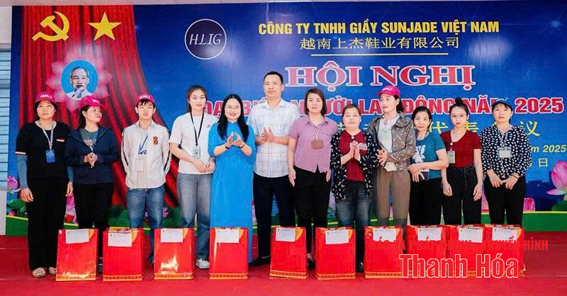 Nâng cao vai trò của công đoàn trong thực hiện quy chế dân chủ ở cơ sở