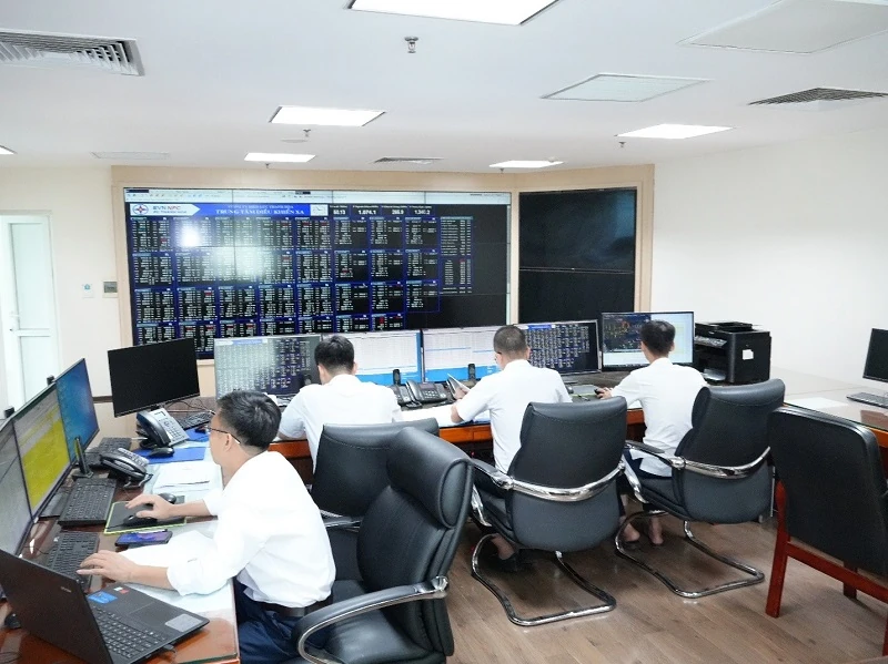 Chung tay sử dụng điện tiết kiệm, hiệu quả trong mùa nắng nóng