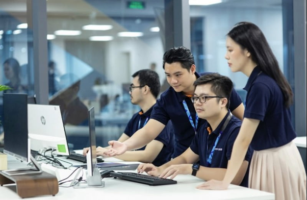 Doanh nghiệp chọn thuê server vật lý hay thuê cloud server cho hạ tầng số?