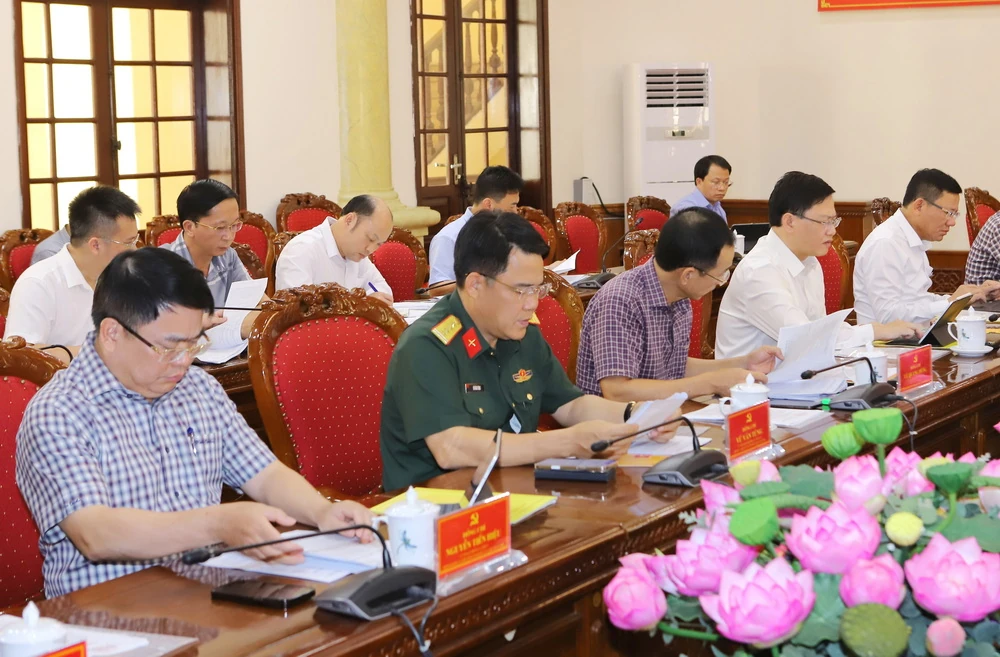 Ban Thường vụ Tỉnh ủy đánh giá tình hình hoạt động chính quyền địa phương 2 cấp và nhiều nội dung quan trọng liên quan đến thúc đẩy sự phát triển của tỉnh