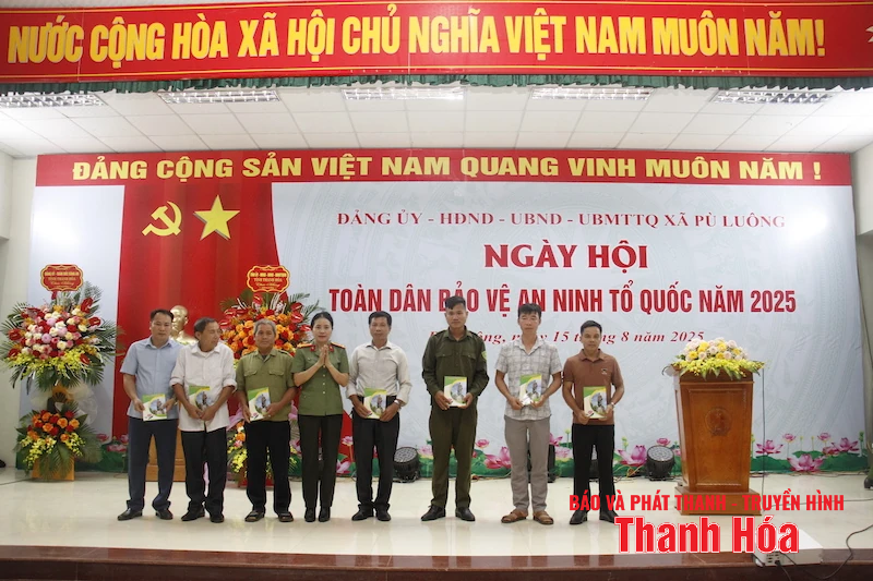 Xã Pù Luông tổ chức Ngày hội Toàn dân bảo vệ an ninh Tổ quốc”