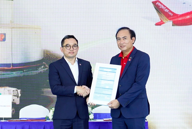Vietjet tiên phong tiêu thụ sản phẩm SAF của Petrolimex, bước tiến quan trọng trong hành trình chuyển đổi xanh của ngành hàng không Việt Nam