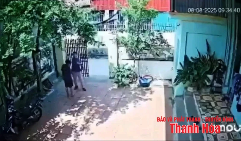 Vụ thầy giáo tát học sinh thủng màng nhĩ: Cho tạm nghỉ công việc chuyên môn