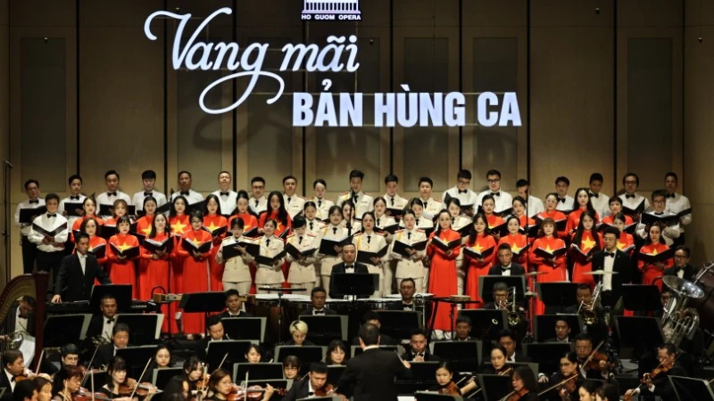 Chương trình nghệ thuật đặc biệt “Vang mãi bản hùng ca”