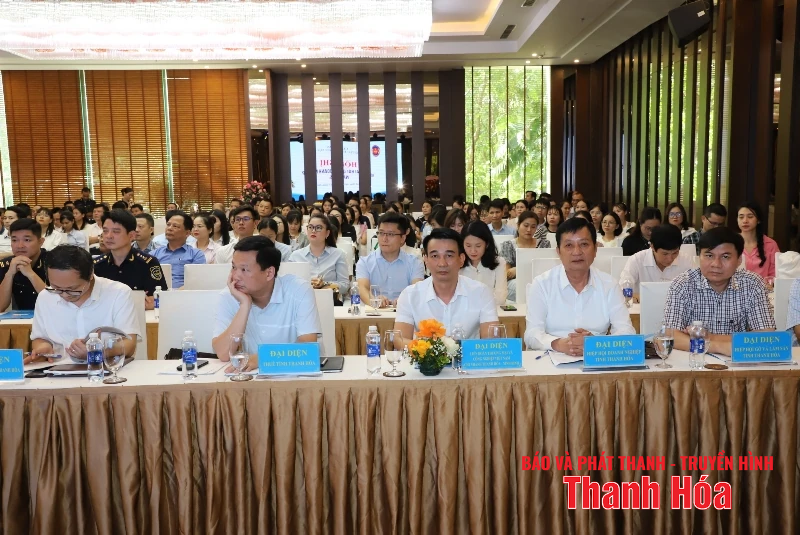 Chi cục Hải quan khu vực X đối thoại với hơn 200 doanh nghiệp