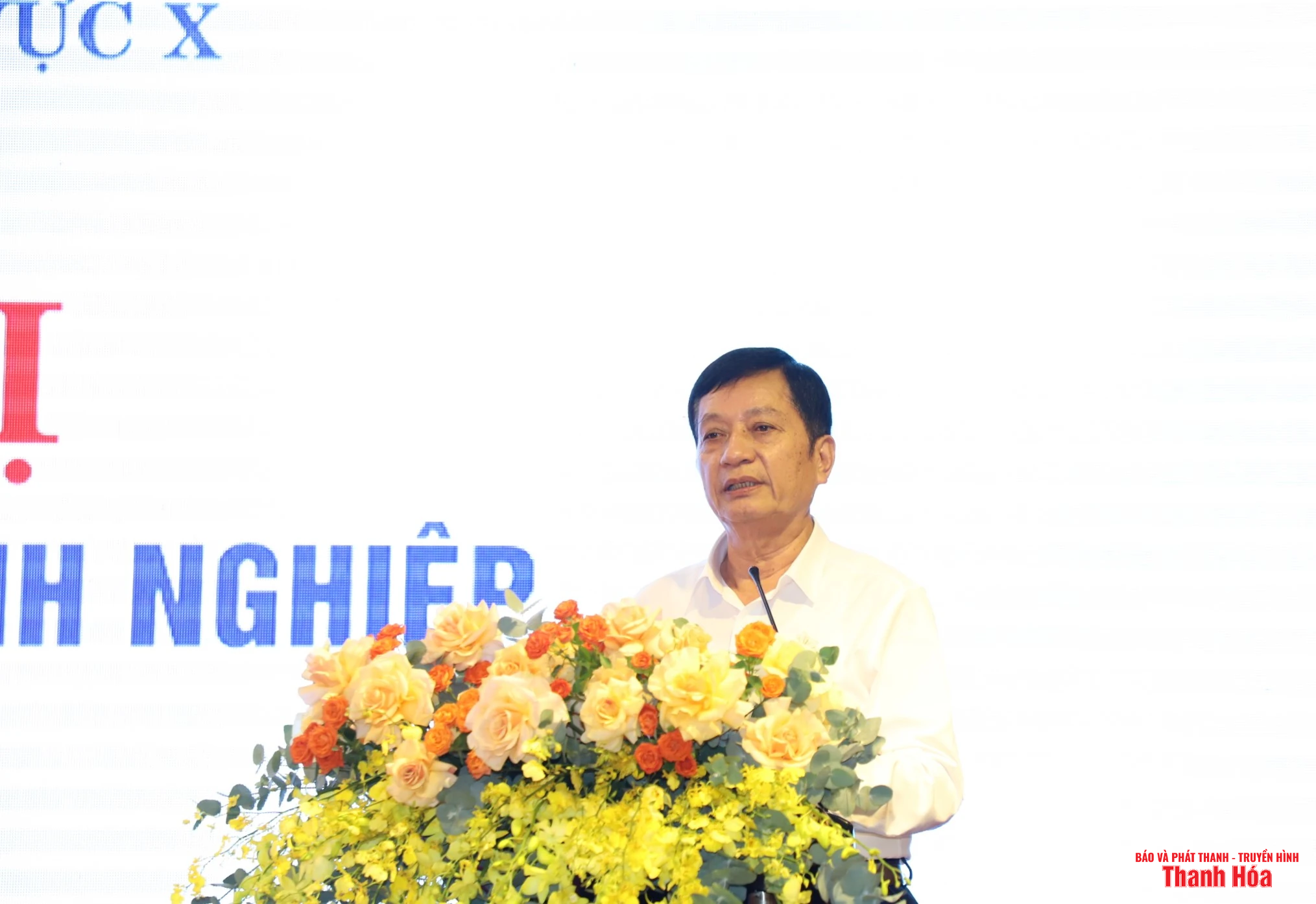 Chi cục Hải quan khu vực X đối thoại với hơn 200 doanh nghiệp