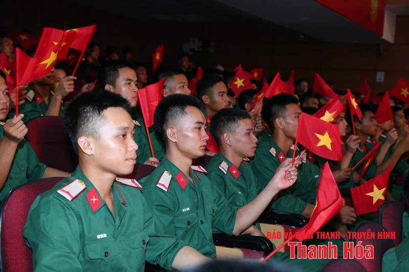 Giao lưu Lực lượng vũ trang Thanh Hóa “Tự hào truyền thống, viết tiếp chiến công”