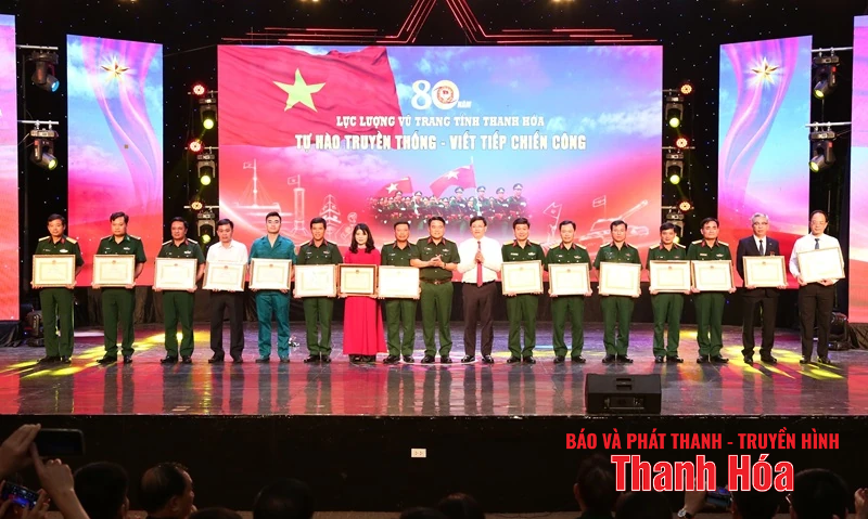 Giao lưu Lực lượng vũ trang Thanh Hóa “Tự hào truyền thống, viết tiếp chiến công”