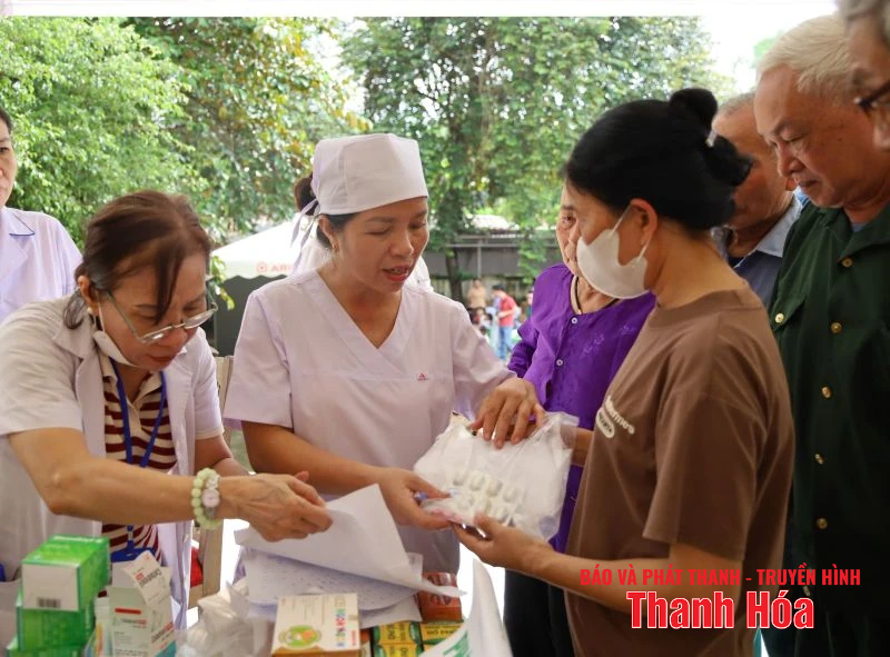 “Ngày hội chăm sóc sức khỏe” tại xã Triệu Sơn