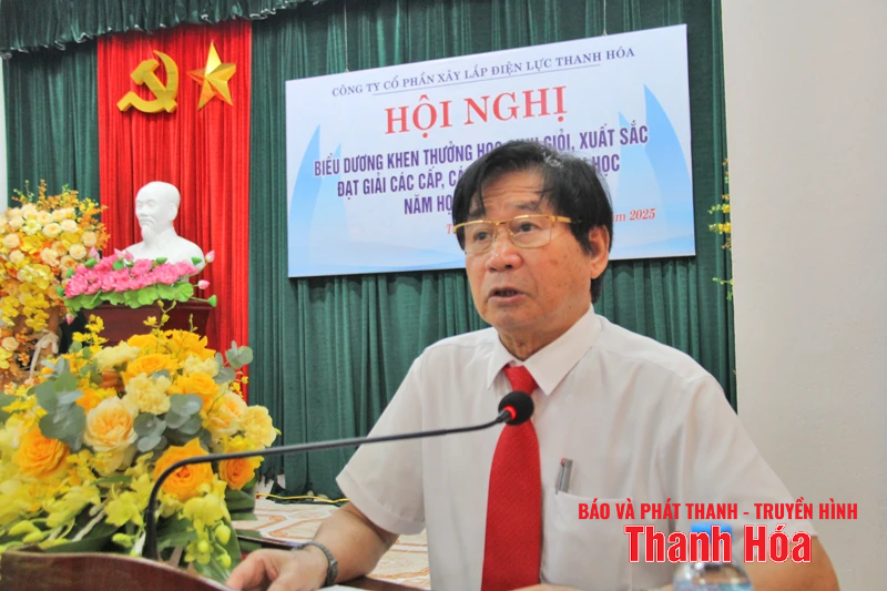 Công ty CP xây lắp Điện lực Thanh Hóa khen thưởng 171 học sinh đạt thành tích trong học tập