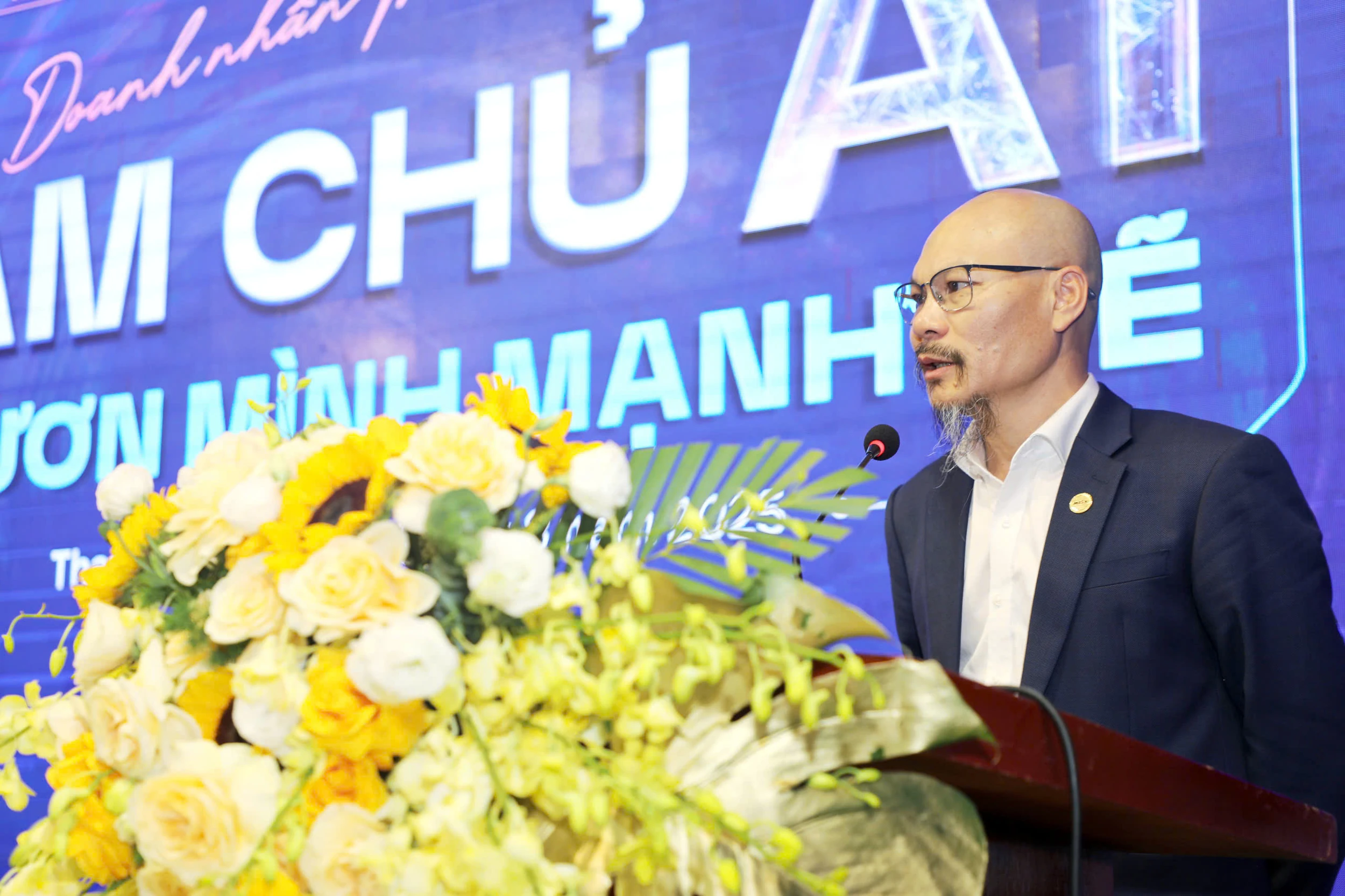 Doanh nhân Thanh Hóa làm chủ AI - vươn mình mạnh mẽ