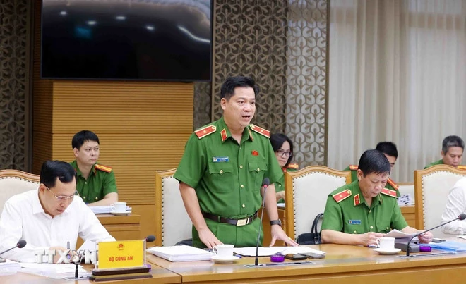 Hội đồng tư vấn đặc xá duyệt danh sách đề nghị tha tù trước thời hạn