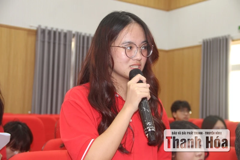 Chương trình hướng nghiệp và tư vấn giới thiệu việc làm năm 2025