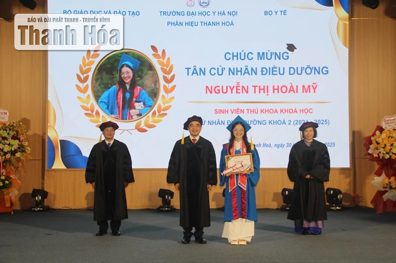 Phân hiệu Trường Đại học Y Hà Nội tại Thanh Hóa tổ chức lễ bế giảng năm học 2024-2025