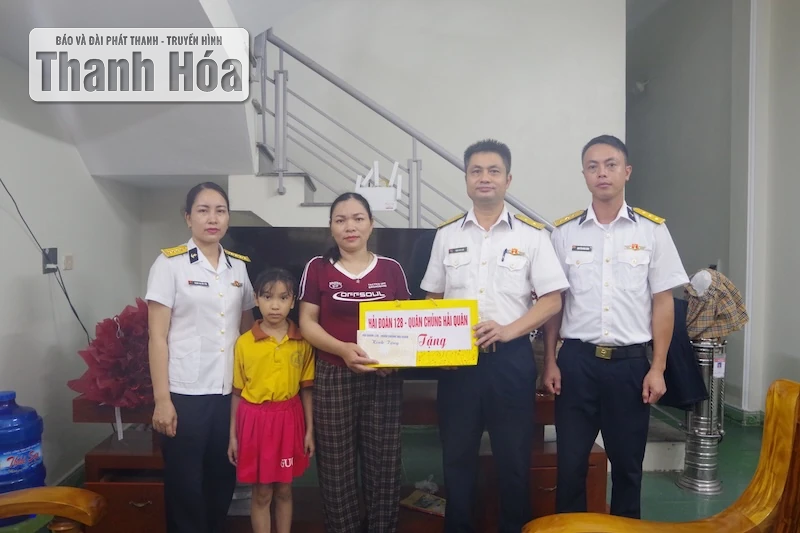 Hải đoàn 128 tổ chức các hoạt động hướng tới ngày hội non sông