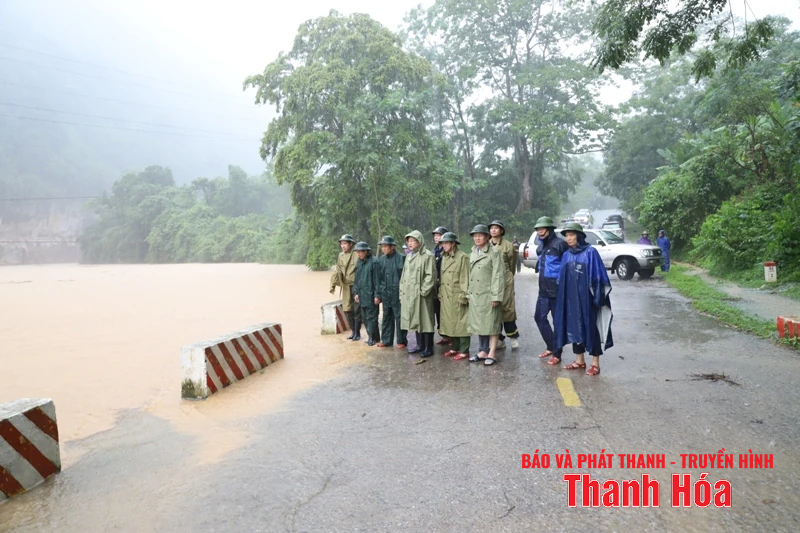 Tập trung ứng phó, khắc phục hậu quả thiên tai do bão số 5