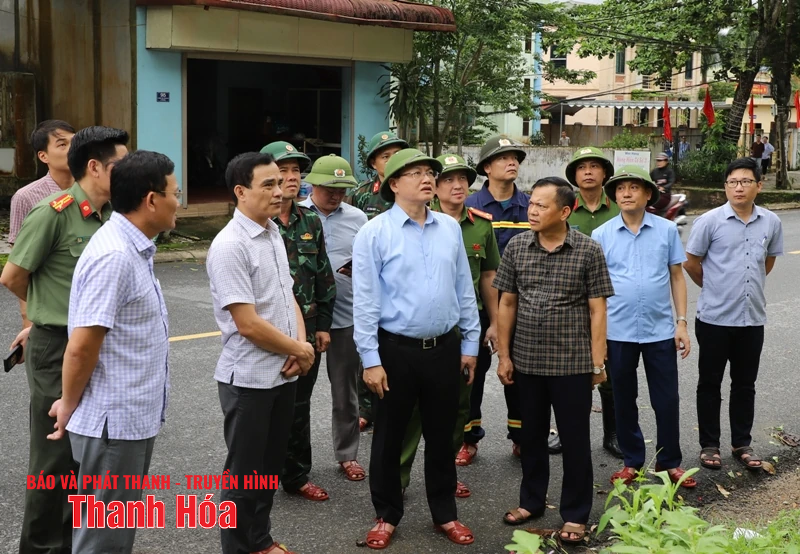 Khẩn trương xử lý sự cố sạt lở đồi Phòng Không