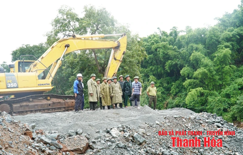 Chỉ huy trưởng Ban Chỉ huy BĐBP tỉnh kiểm tra điểm sạt lở, công trình thuỷ lợi tại các xã miền núi