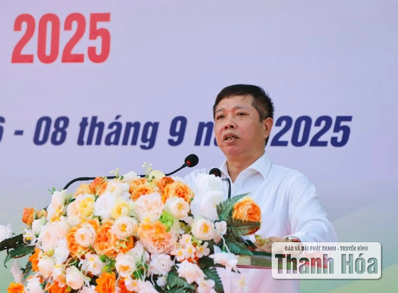 Khai mạc phiên chợ giới thiệu nông sản thực phẩm an toàn năm 2025 tại xã Hoằng Hóa