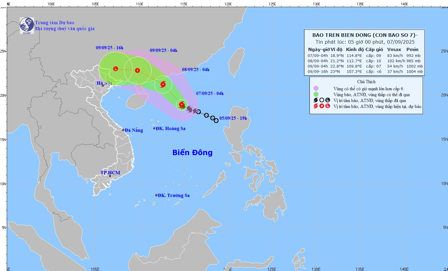 Bão số 7 giật cấp 11 trên vùng biển phía Bắc Biển Đông