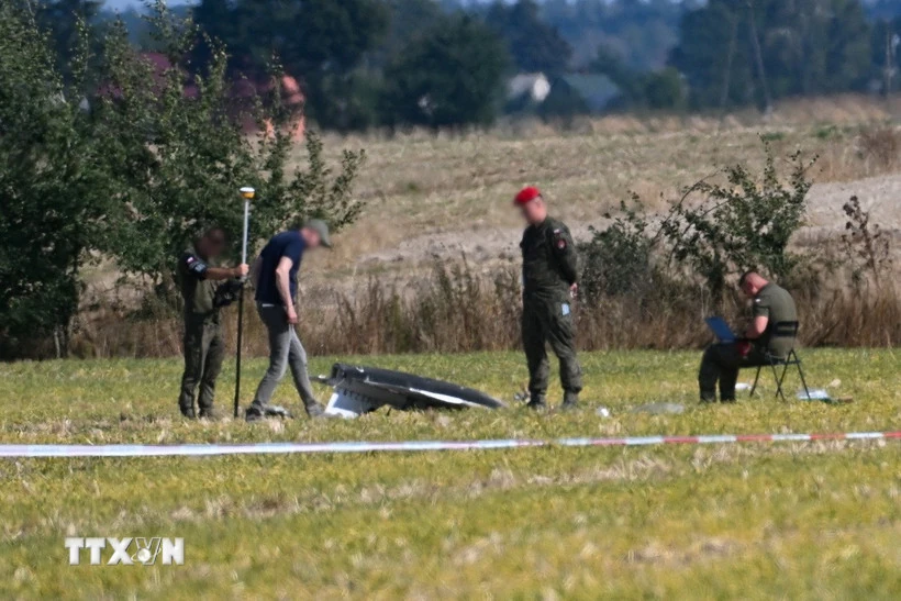 NATO tăng cường phòng thủ không phận sau vụ UAV bay vào Ba Lan