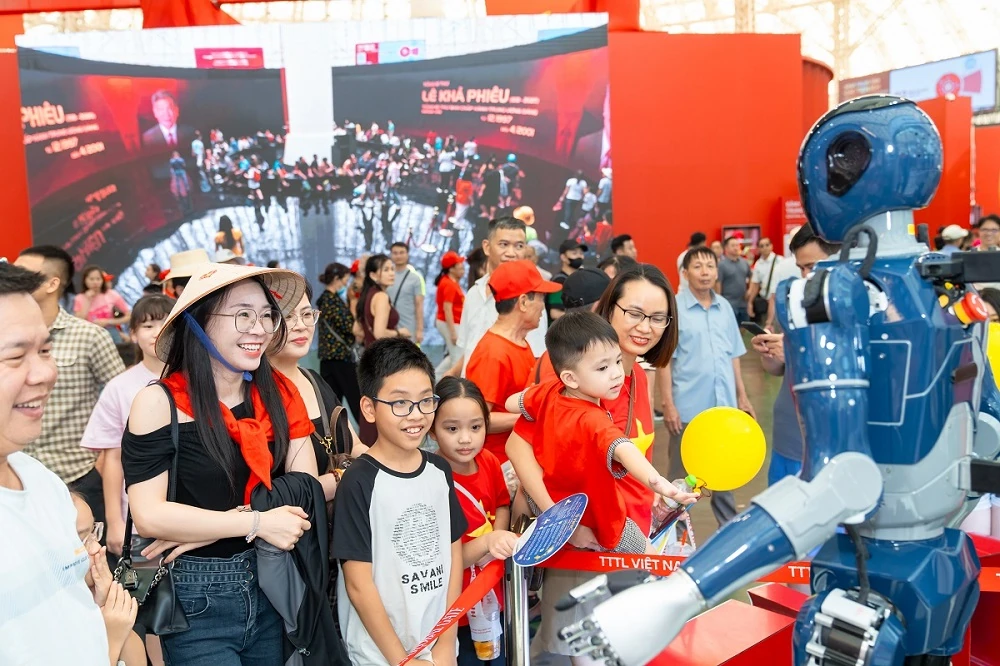 Chỉ còn 5 ngày để khám phá triển lãm lớn nhất lịch sử với những trải nghiệm có 1-0-2