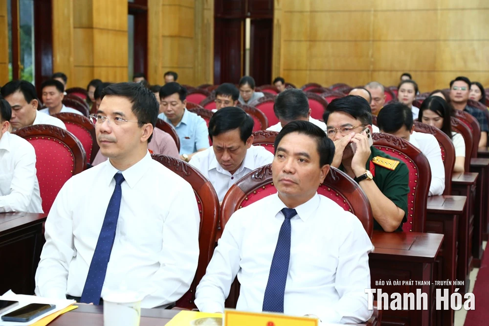 Đồng chí Nguyễn Hoài Anh, Ủy viên dự khuyết Trung ương Đảng, Phó Bí thư Tỉnh ủy được bầu giữ chức Chủ tịch UBND tỉnh Thanh Hoá, nhiệm kỳ 2021-2026