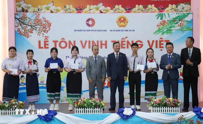 Tôn vinh tiếng Việt tại Lào: Gieo mầm tình yêu tiếng mẹ đẻ cho thế hệ trẻ