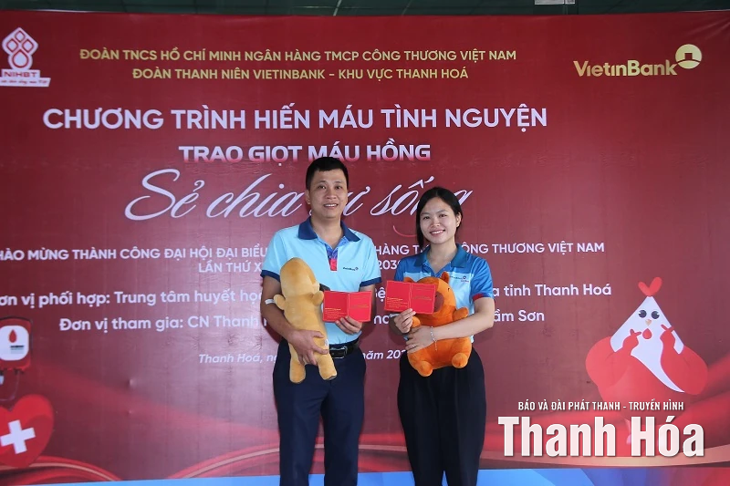 Ngày hội hiến máu tình nguyện “VietinBank - Trao giọt máu hồng sẻ chia sự sống” năm 2025