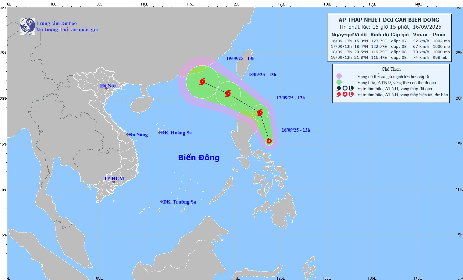 Áp thấp nhiệt đới trên Biển Đông có khả năng mạnh lên thành bão