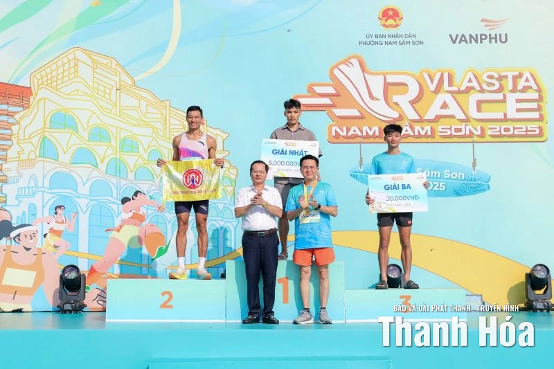 Vlasta Race - Nam Sầm Sơn 2025 bùng nổ với sự tham gia của gần 3.000 runner