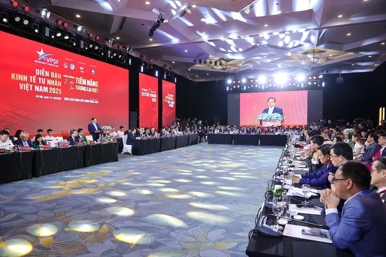 Thủ tướng nêu 6 mong muốn, kỳ vọng với cộng đồng doanh nghiệp, khu vực kinh tế tư nhân