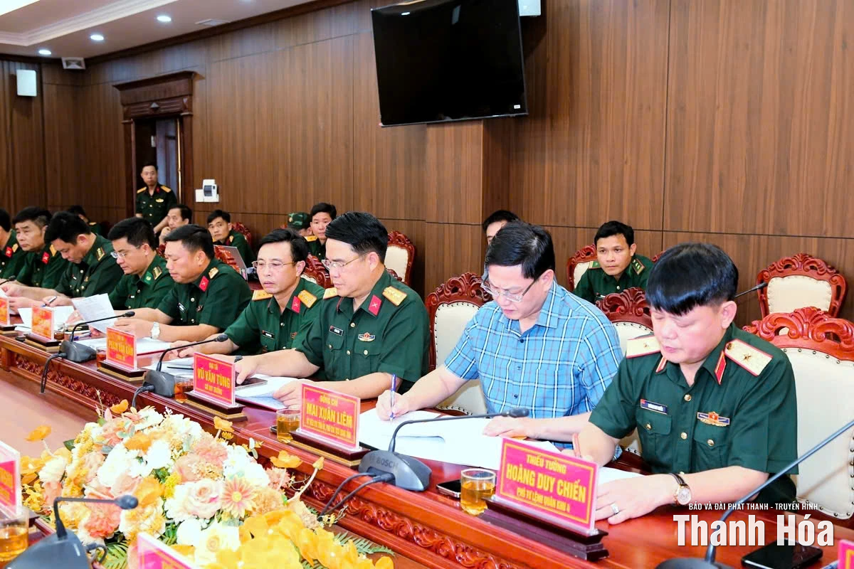 Đoàn công tác Bộ Quốc phòng kiểm tra công tác ứng phó với bão số 10 tại Thanh Hóa