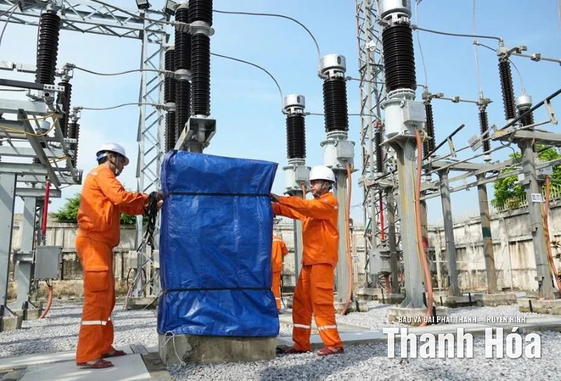 Dồn lực ứng phó bão