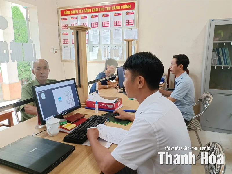 Lấy người dân làm trung tâm phục vụ