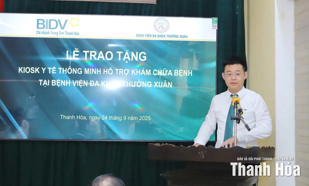 BIDV Trung Sơn Thanh Hóa trao Kiosk y tế thông minh tặng Bệnh viện Đa khoa Thường Xuân
