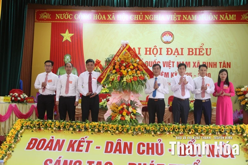 Phát huy sức mạnh đoàn kết, quyết tâm xây dựng xã NTM kiểu mẫu Định Tân