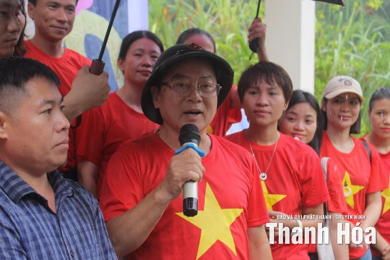 Trung thu ấm áp trên đỉnh Sài Khao, Pù Ngùa