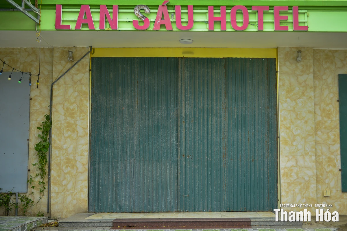 Biển Hải Tiến trước bão số 10: Sóng to, gió lớn