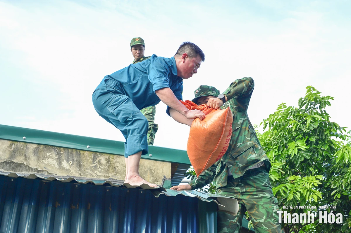 Chính quyền và người dân Thanh Hóa chủ động, quyết liệt phòng chống bão số 10