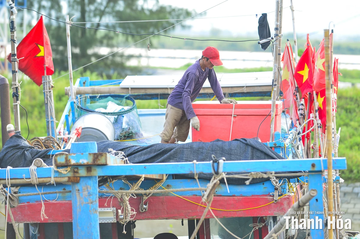 Chính quyền và người dân Thanh Hóa chủ động, quyết liệt phòng chống bão số 10
