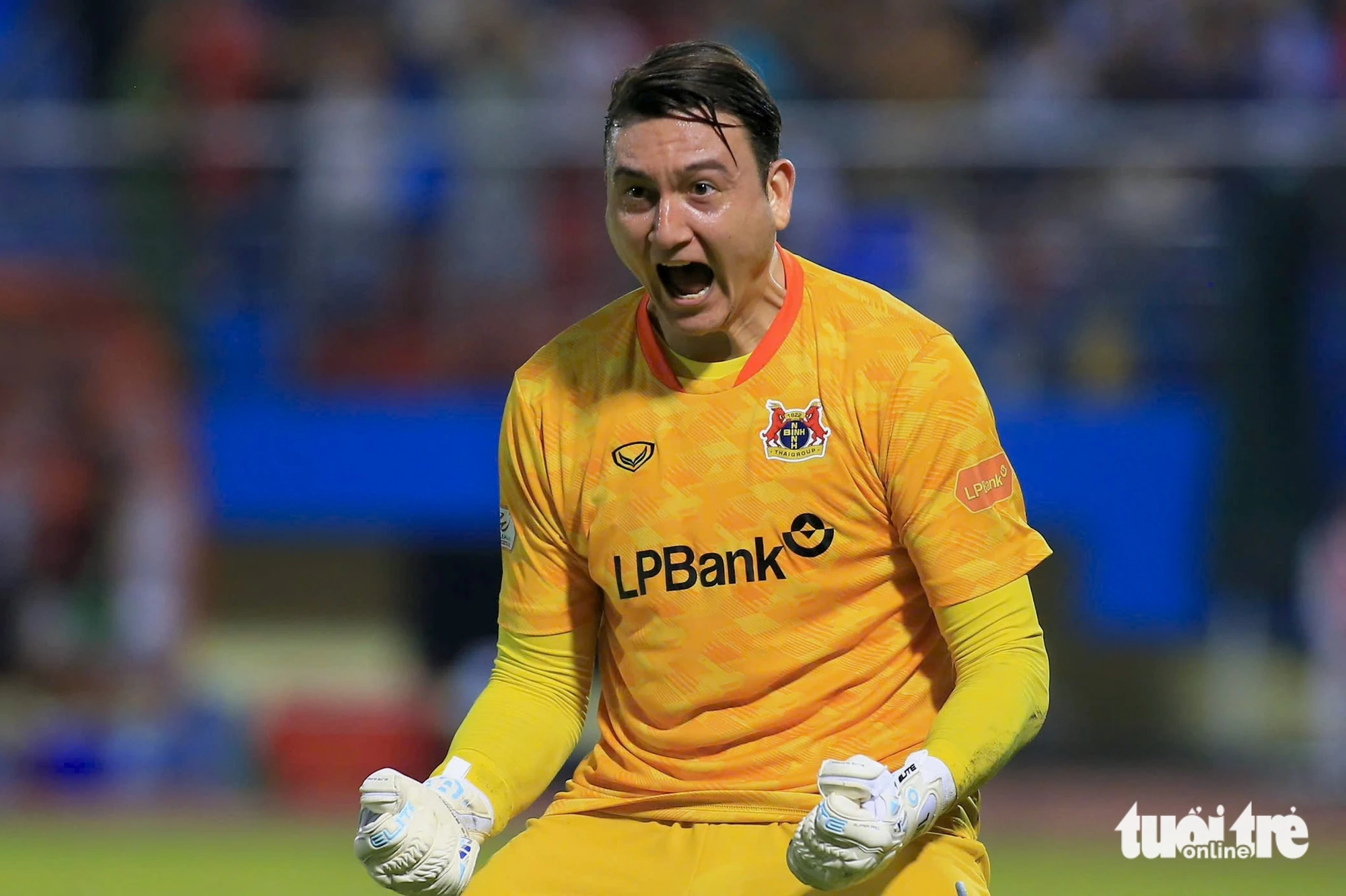 Dembele lần đầu tiên giành Quả bóng vàng; Ninh Bình hạ Nam Định để giữ ngôi đầu V.League