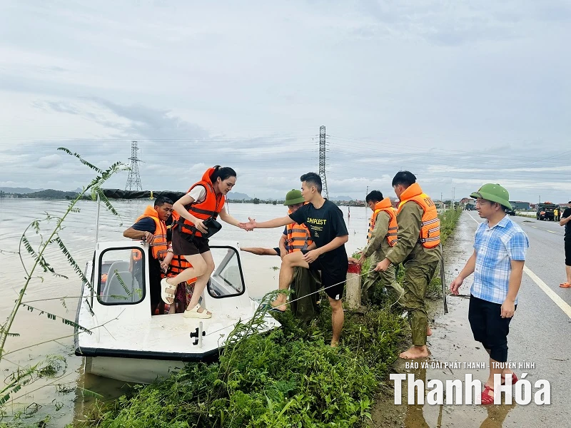 Đi “xuyên” tâm lũ bảo vệ Nhân dân